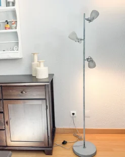 Lampada da pavimento MISTAGO Regolabile Cemento Grigio