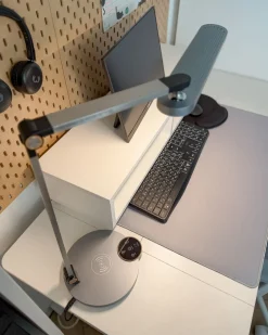 Lampada da scrivania a LED CAROY con Caricatore wireless Grigio