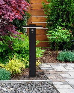Lampione solare da giardino a LED POPLAR con sensore di movimento Nero