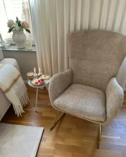 Poltrona a dondolo ANASET Bouclé Beige sabbia
