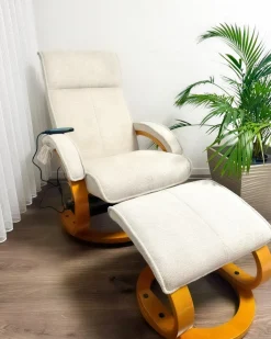 Poltrona massaggiante HERO con poggiapiedi Tessuto Beige chiaro