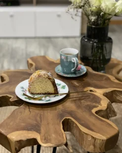 Set di 2 tavolini CAMROSE Legno di teak Marrone scuro